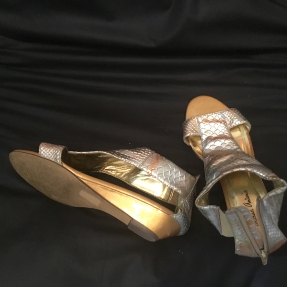 Sandals - Picture 2 of 3